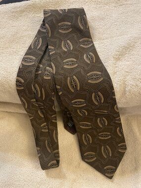 Kenneth Cole Brown and Tan Patterned Men's Tie